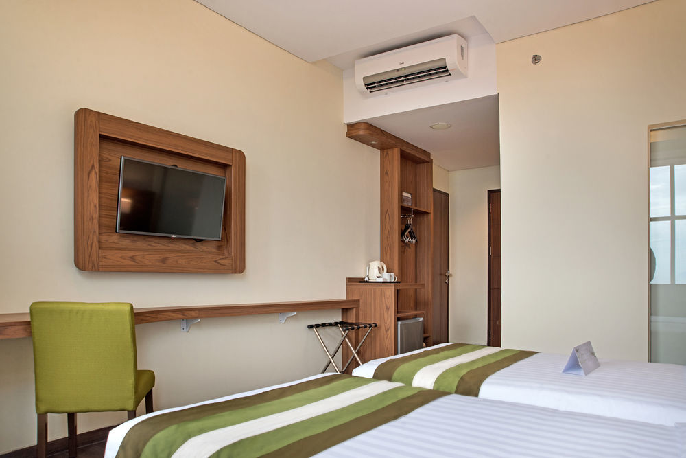 Grand Whiz Poins Simatupang Giacarta Esterno foto