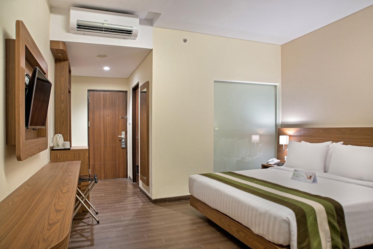 Grand Whiz Poins Simatupang Giacarta Esterno foto